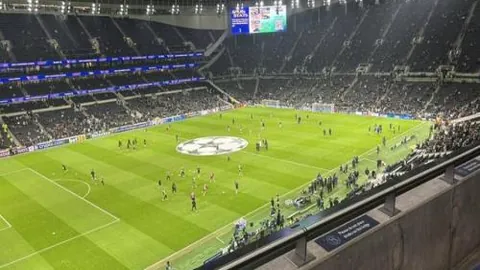 利物浦计划与齐米卡斯续约至2027年